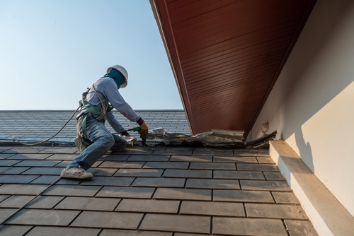 A replacement roof in Naperville, IL